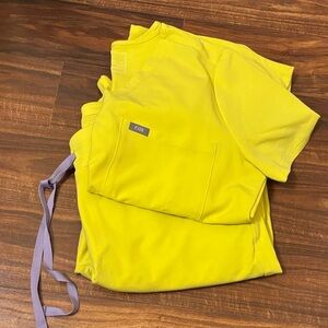 Yellow figs scrubs (jogger bottoms) worn once